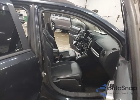 2016 Jeep Compass Latitude из США, поврежденный, VIN 1C4NJDEB9GD588052